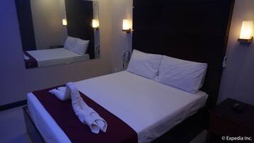 Standard Room | Premium bedding, minibar, in-room safe, desk