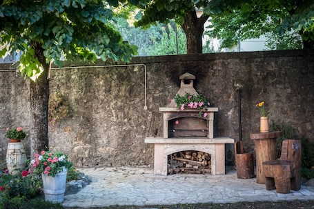 BBQ/picnic area