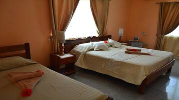 Double Room | Minibar, in-room safe, free WiFi, bed sheets