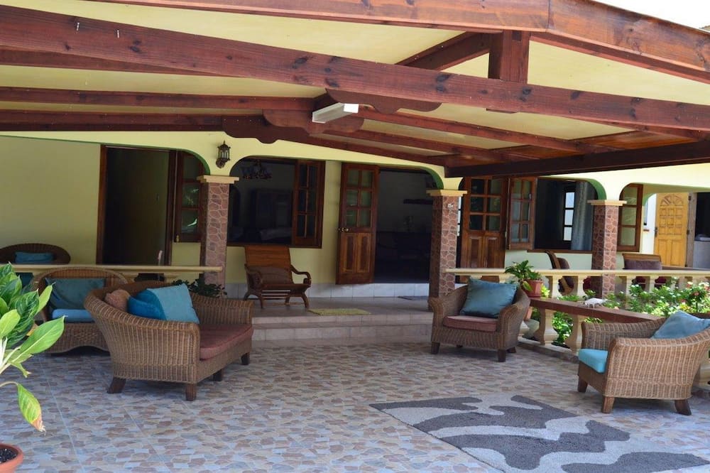 Villa Bananier Guest House