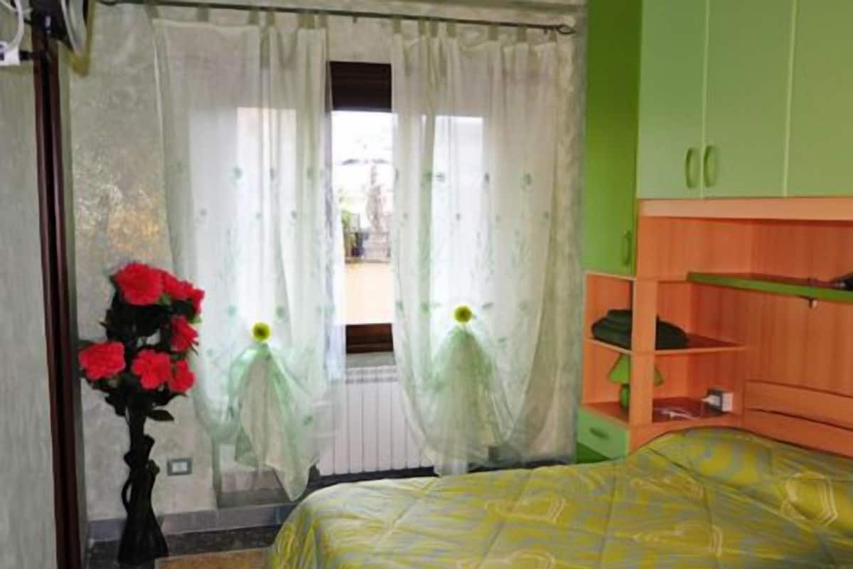 Doppelzimmer | Hochwertige Bettwaren, Zimmersafe, Schreibtisch, schallisolierte Zimmer