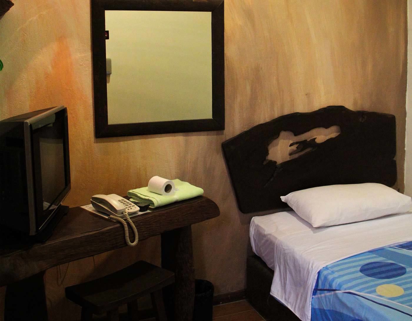 twin room | in-room safe, desk, rollaway beds, free wifi