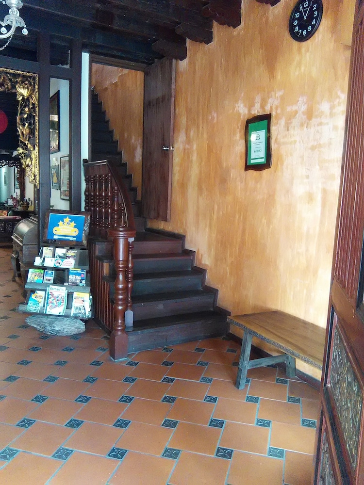 Kuching Waterfront Lodge by null