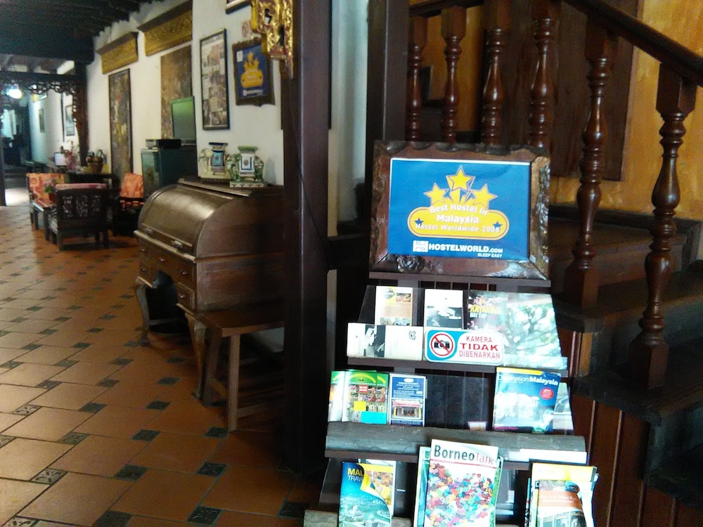 Kuching Waterfront Lodge by null