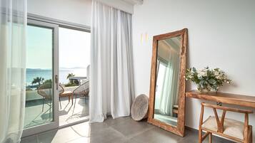 Hippie Chic Suite | Sengetøy av topp kvalitet, minibar, safe på rommet og skrivebord