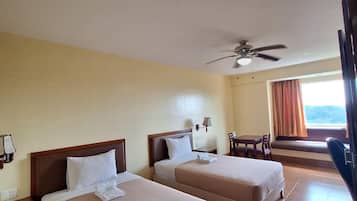 Superior Room, Non Smoking | 3 bedrooms, bed sheets