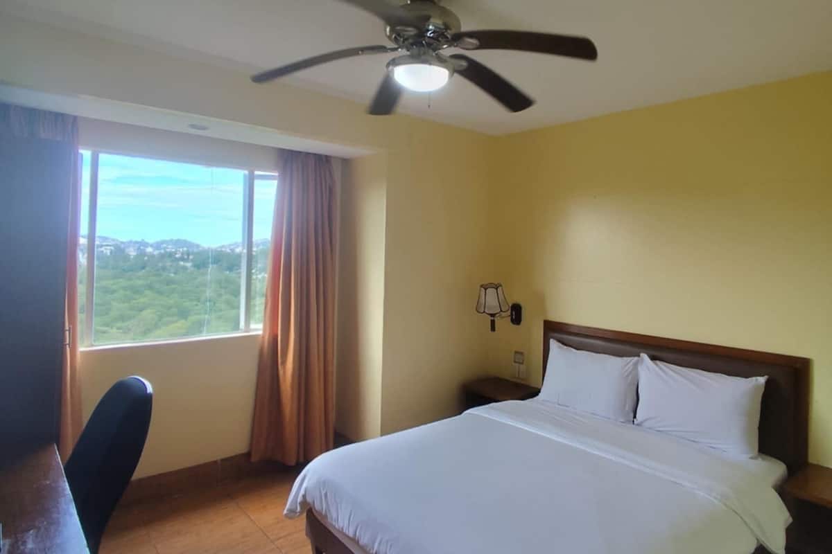 Deluxe Room | Bed sheets