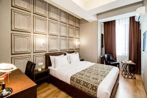 1 bedroom, in-room safe, soundproofing, free WiFi