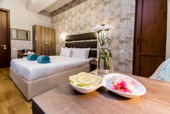 Kamar Double Ekonomi | Brankas, kedap suara, Wi-Fi gratis, dan seprai linen