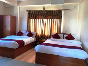 In-room safe, desk, iron/ironing board, cots/infant beds