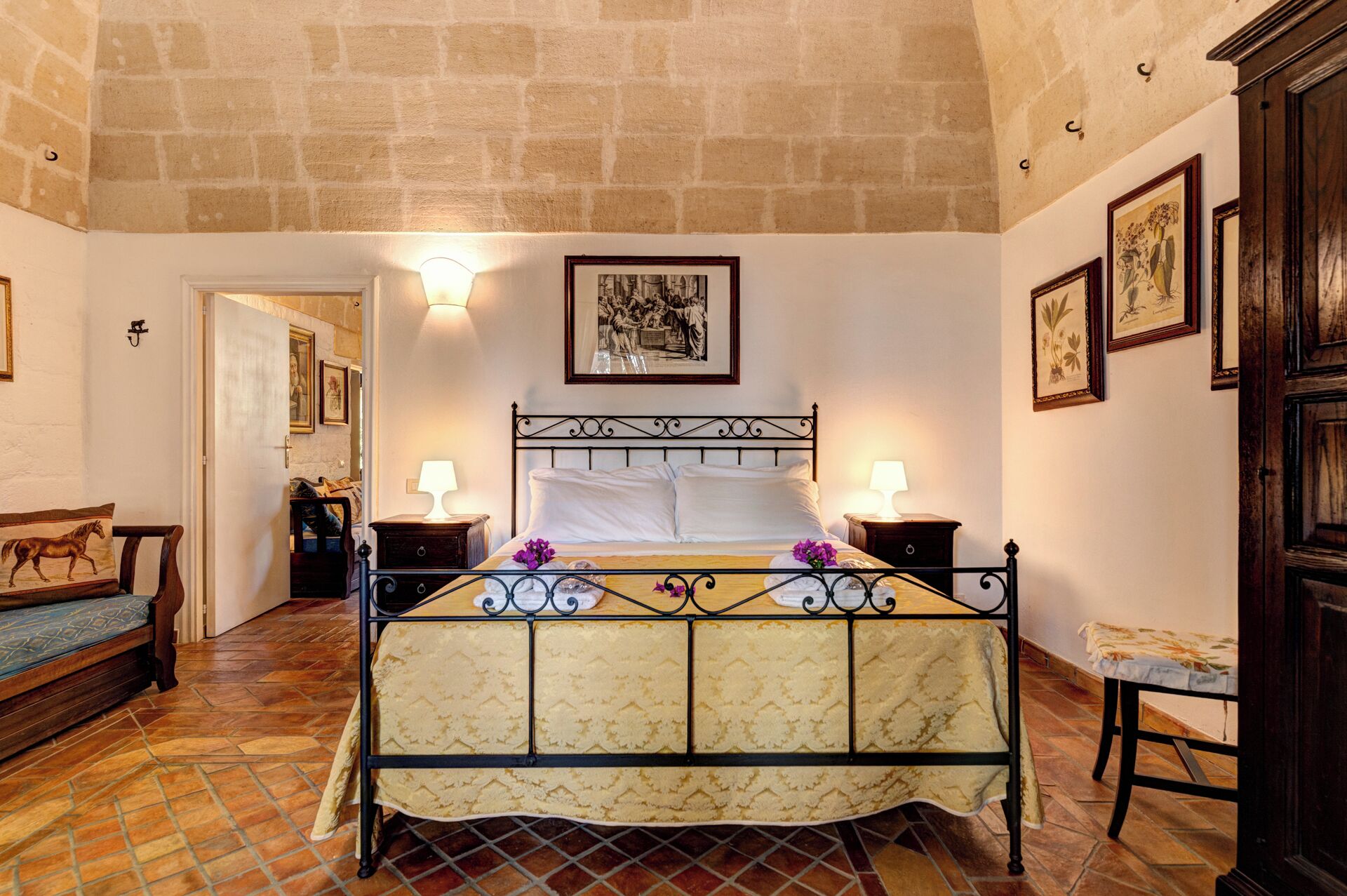 Familienapartment, 2 Schlafzimmer, Küche, Gartenblick | Individuell eingerichtet, Schreibtisch, laptopgeeigneter Arbeitsplatz