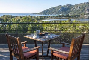 Termasuk sarapan bufet setiap hari 