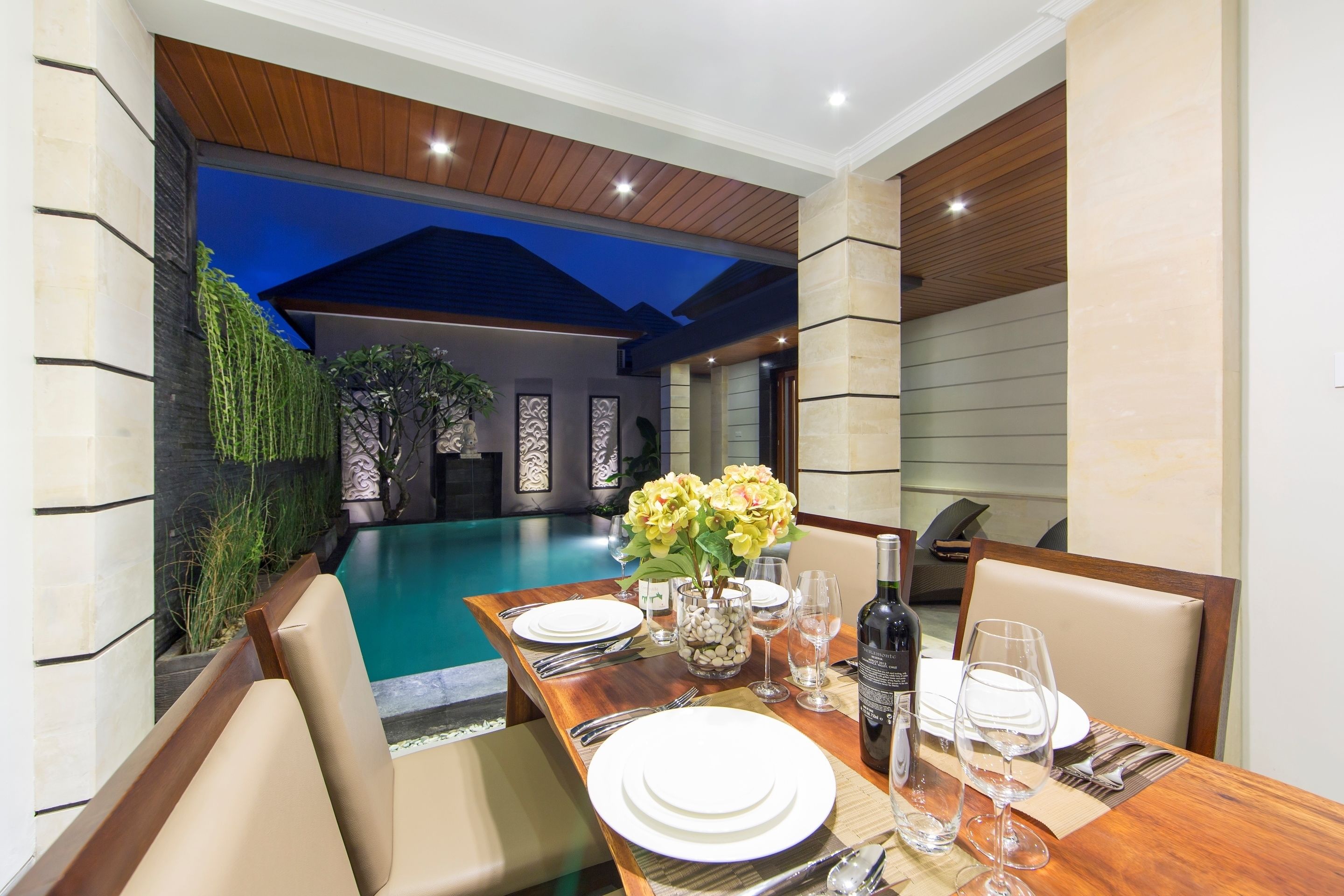 Makan di kamar