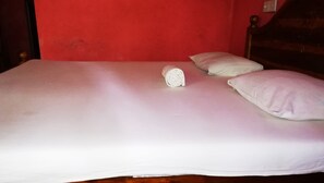1 chambre, bureau, Wi-Fi gratuit, draps fournis