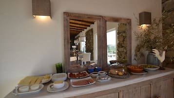 Desayuno continental incluido todos los días