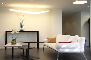 Televisión de pantalla plana