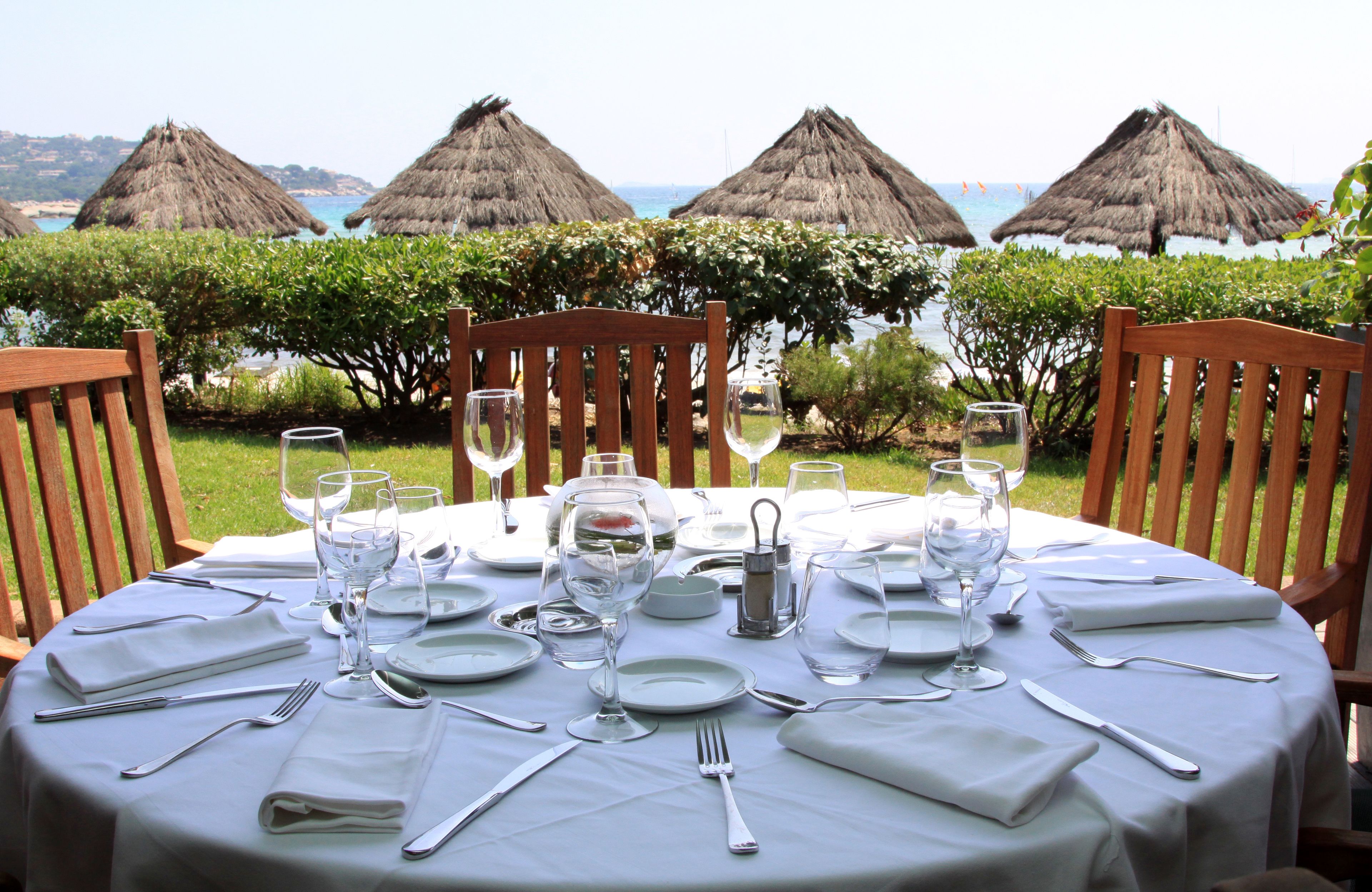 lunch and dinner served, regional cuisine