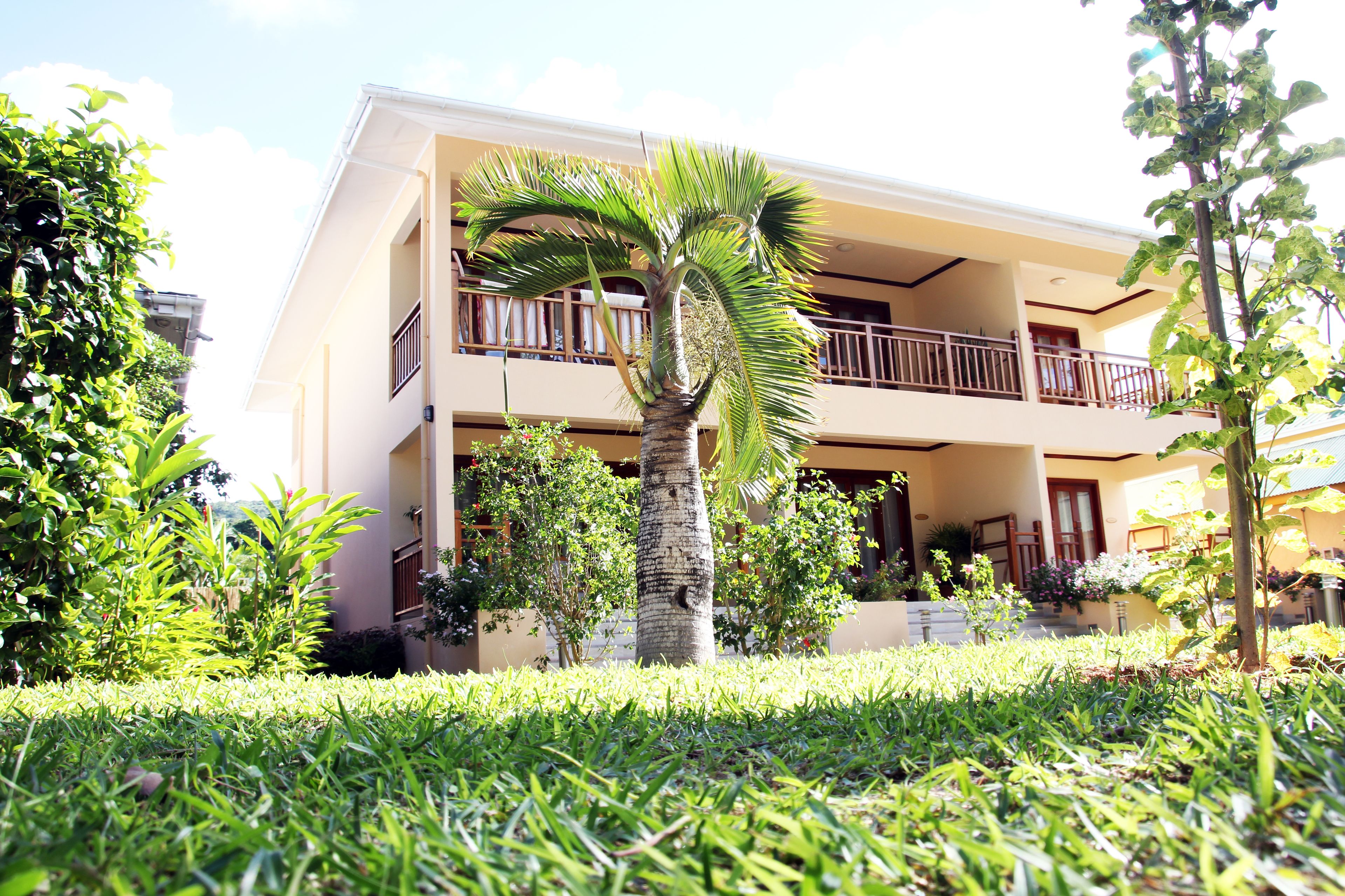 Fachada de la propiedad