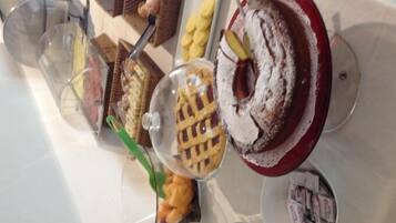 Tägliches inbegriffenes Frühstücksbuffet