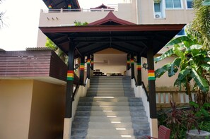 Property entrance - Rasta Hotel (Koh Samui)