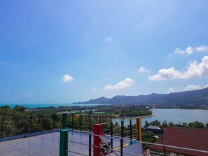 Front of property - Rasta Hotel (Koh Samui)