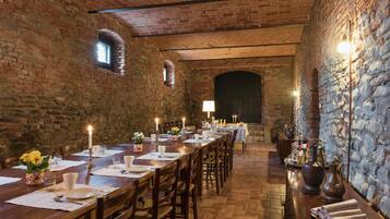 Termasuk sarapan bufet setiap hari