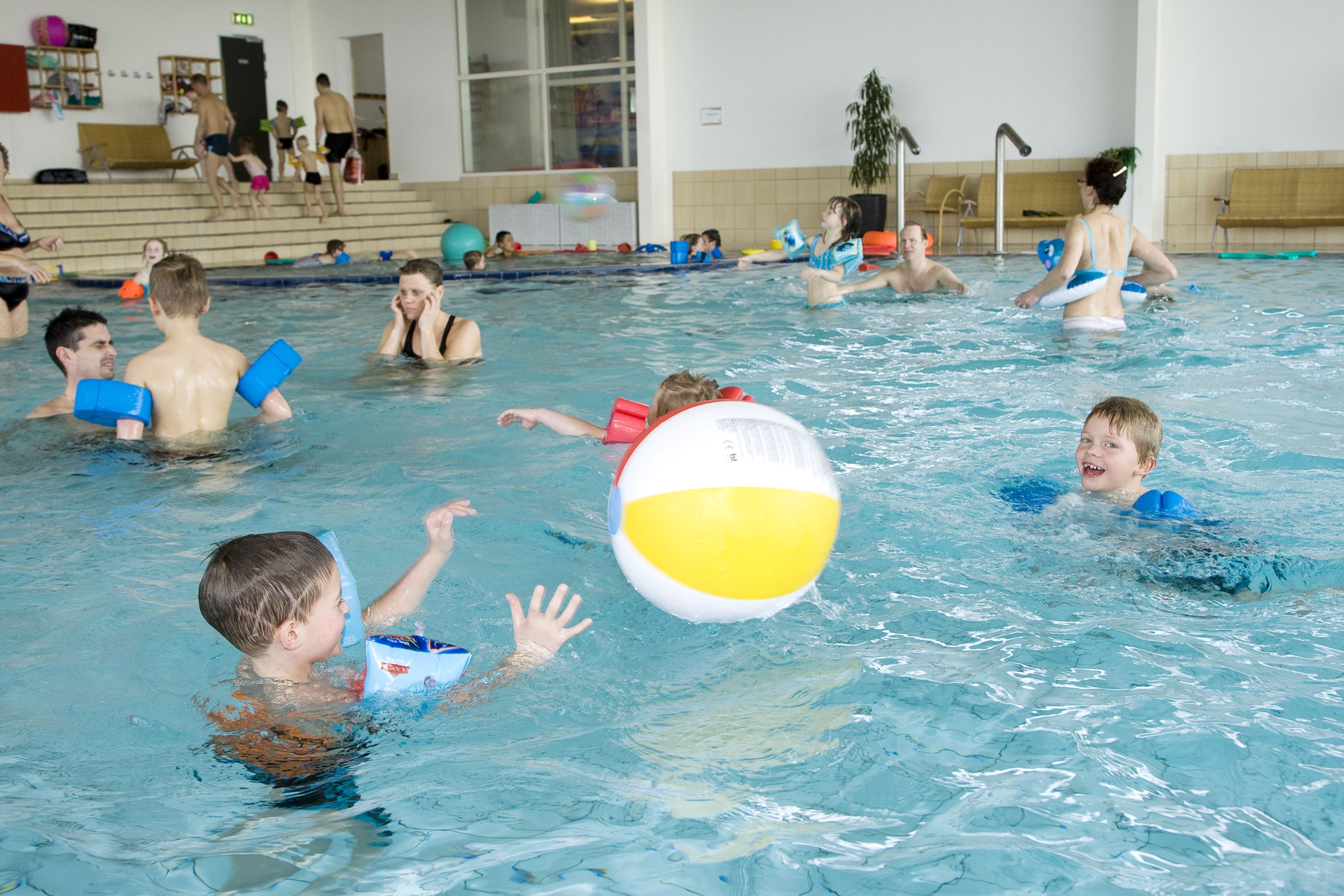 Indoor pool, sun loungers, lifeguards on site