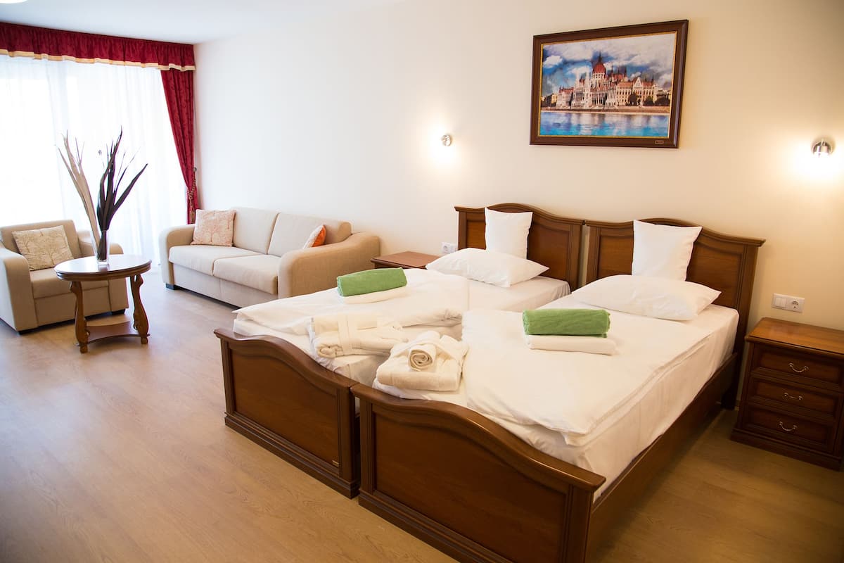 Egyptian cotton sheets, minibar, in-room safe, desk