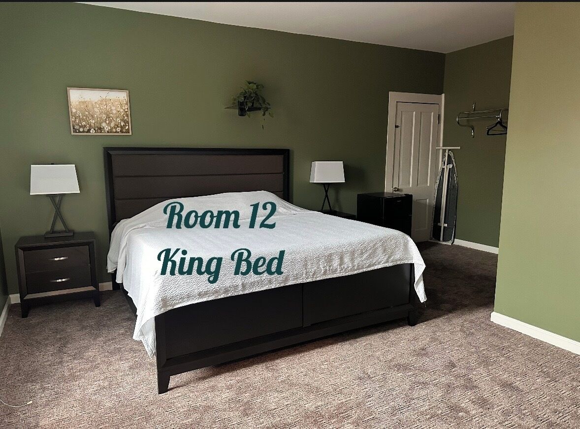 Comfort Room # 12 Third Floor No Elevator | Iron/ironing board, bed sheets