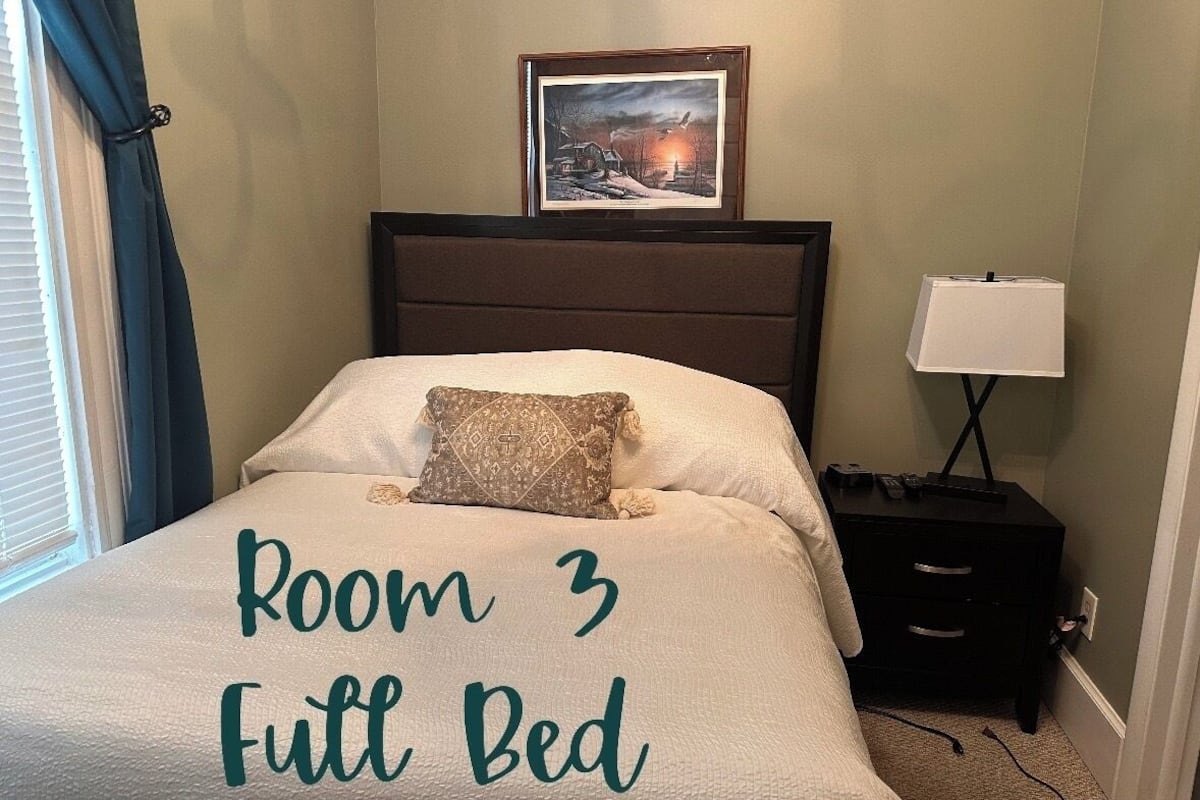Basic Room, 1 Bedroom (Room #3) | Iron/ironing board, bed sheets