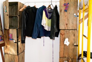 Iron/ironing board, free WiFi