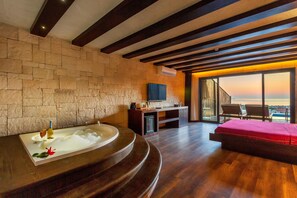 Minibar, in-room safe, soundproofing, free WiFi - Manaspark Deluxe Hotel (Fethiye)
