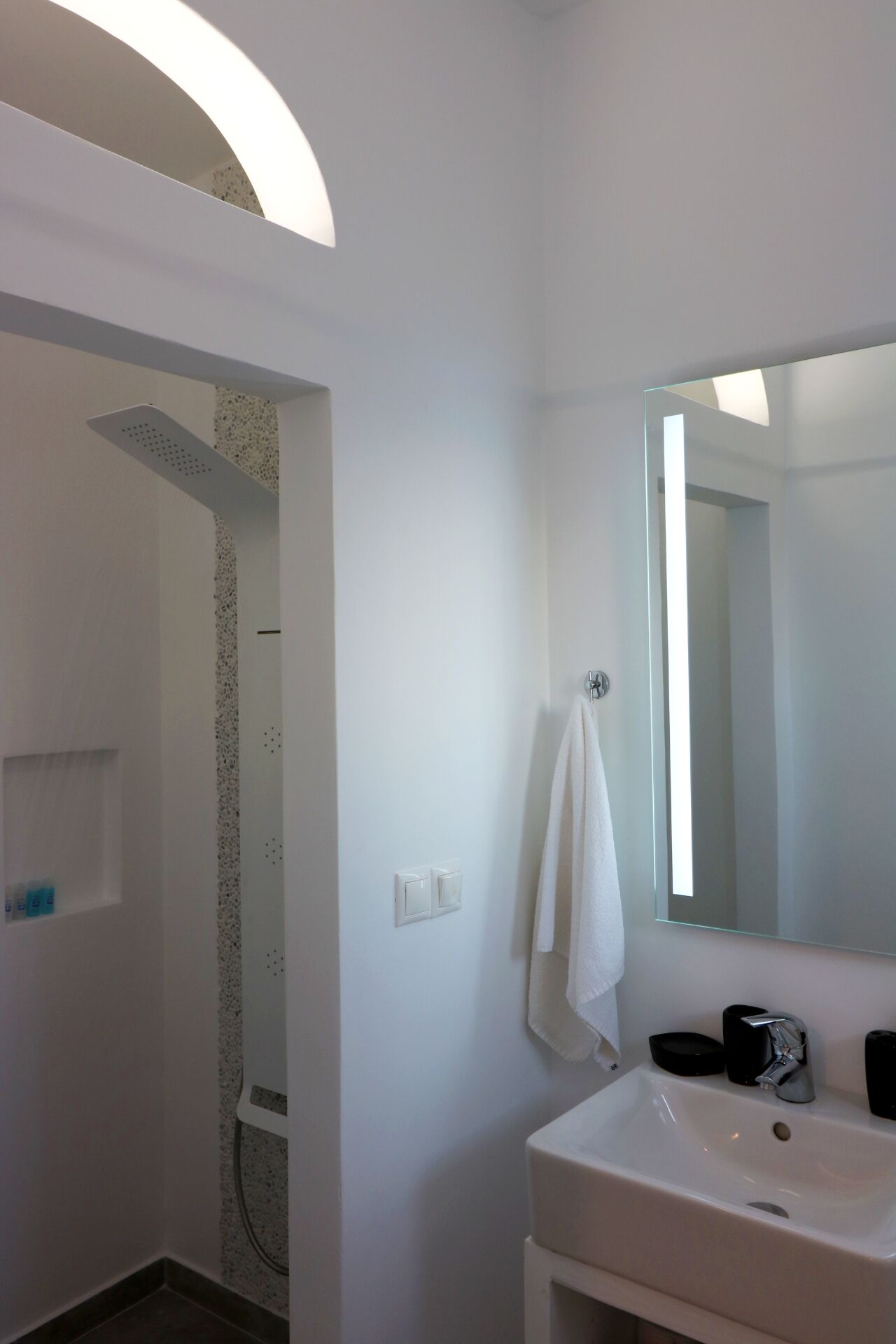 Photo - Avra Pahainas