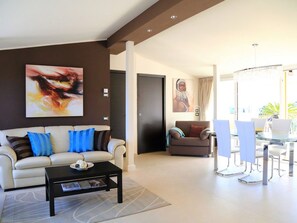 Apartment, 1 Bedroom, Terrace, Sea View | Living area