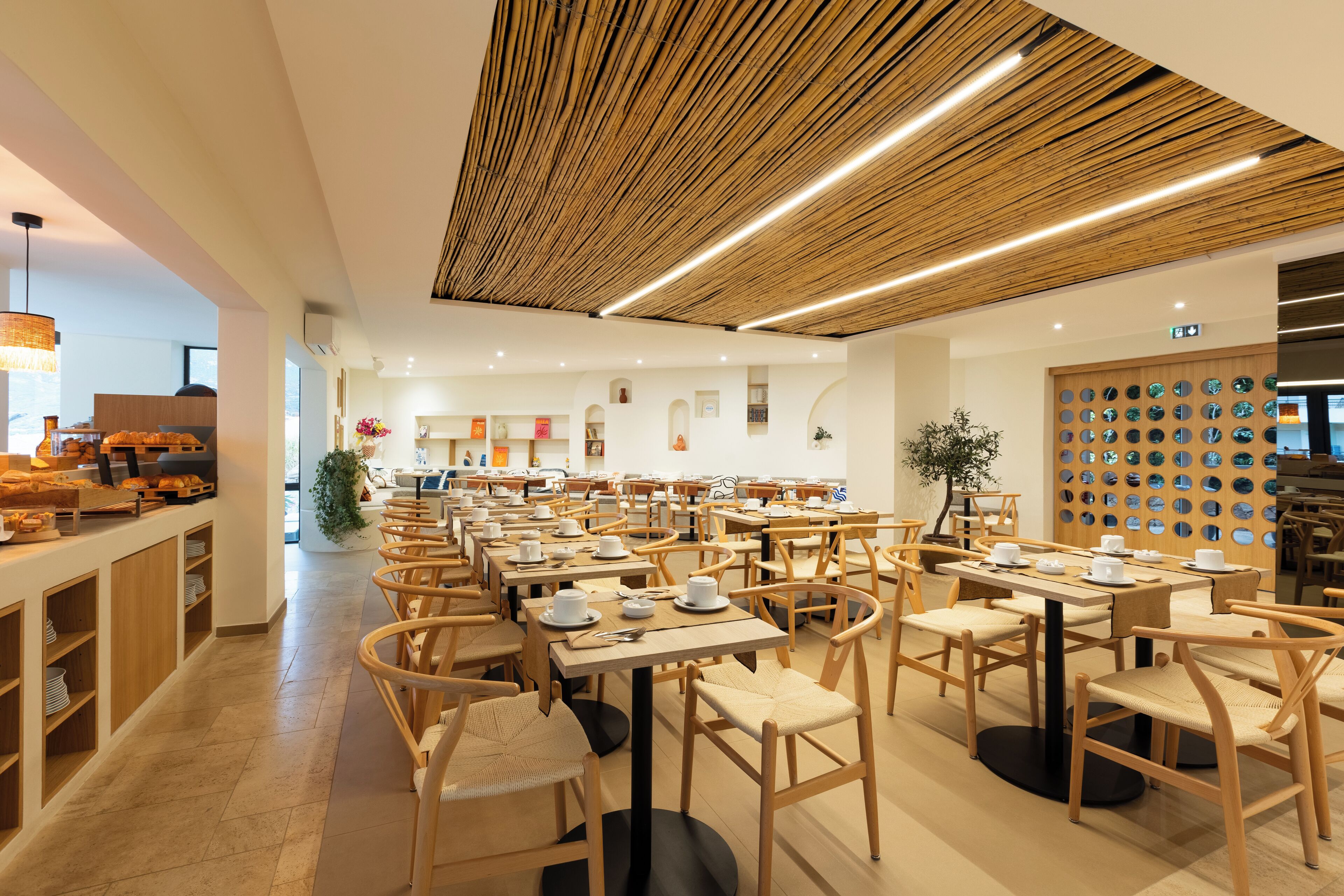 Daily buffet breakfast (EUR 17 per person)