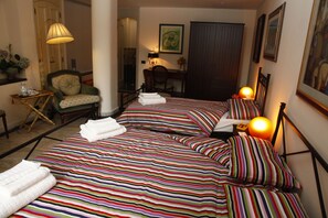 Minibar, desk, cots/infant beds, free WiFi