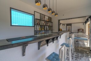 Poolside bar