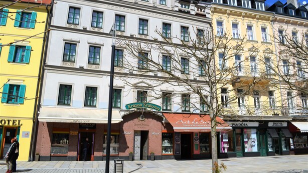 A hotel with a sign 'Prince Gold' and 'Hotel' indicating it is a hotel. - Renesance Krasna Kralovna (Karlovy Vary)