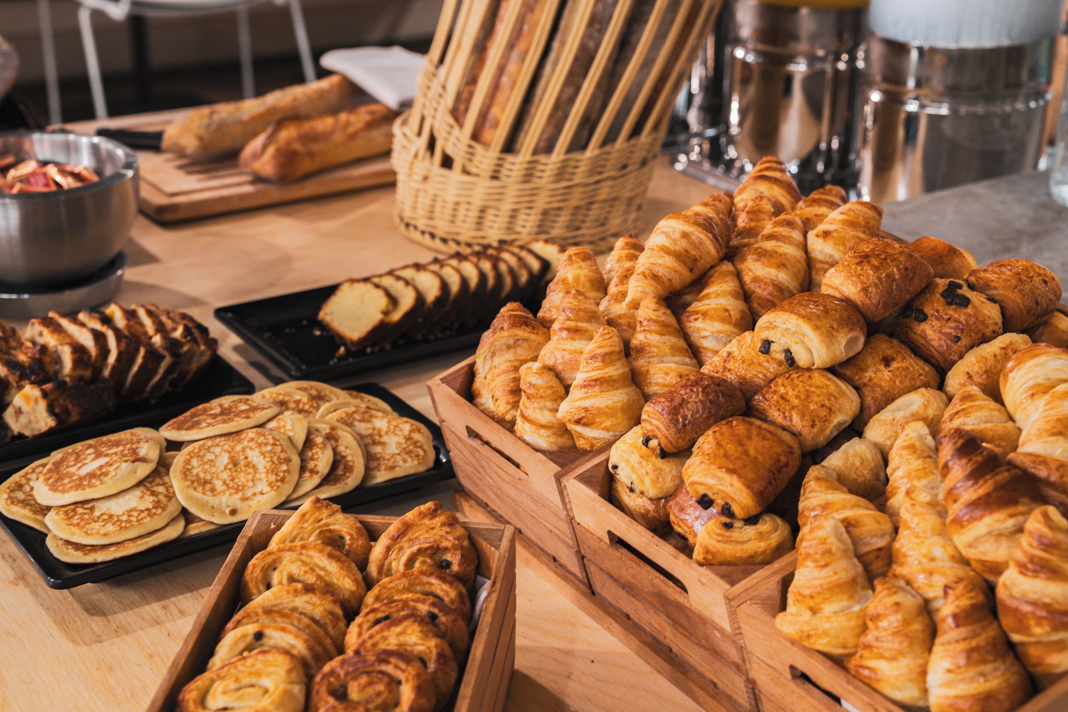 Petit déjeuner buffet (20 EUR par personne)