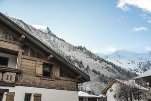 Appartement Marie - Maison Lyret | View from room - Appartements de l'Heliopic (Chamonix-Mont-Blanc)