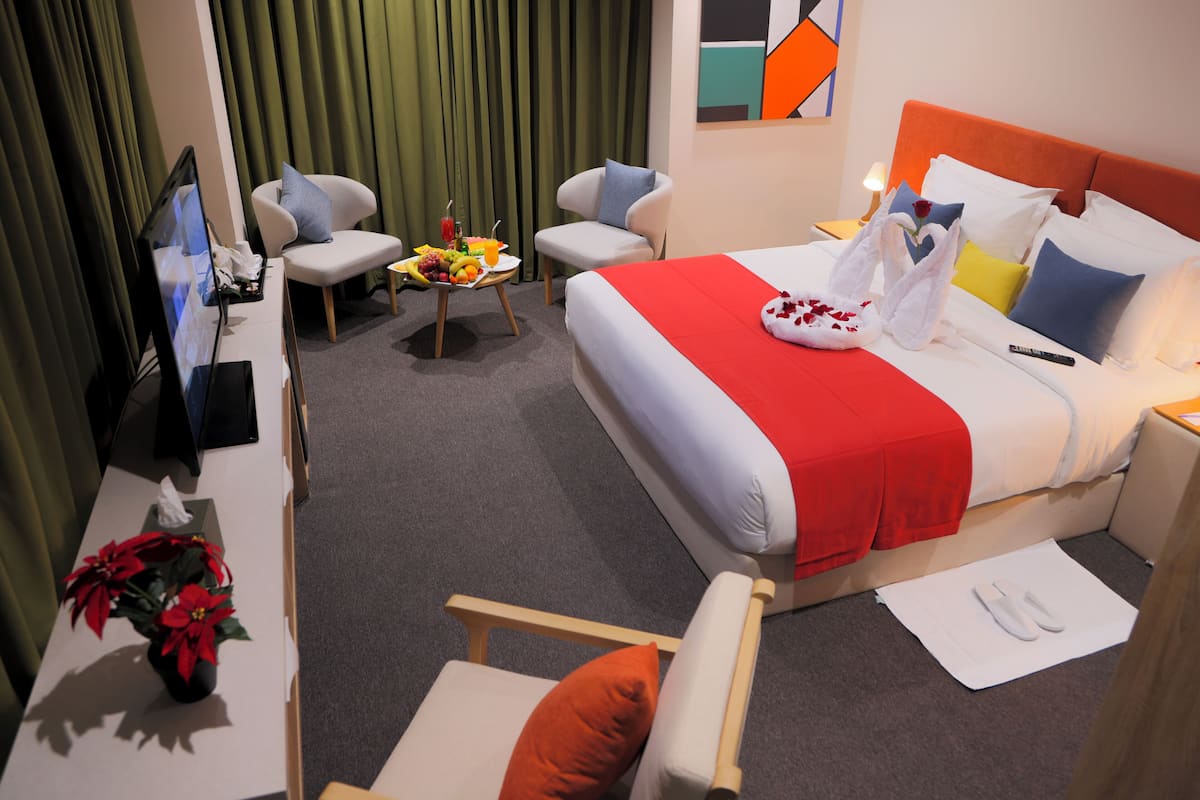 Executive-suite - 1 soveværelse | 1 soveværelse, minibar, pengeskab på værelset, skrivebord