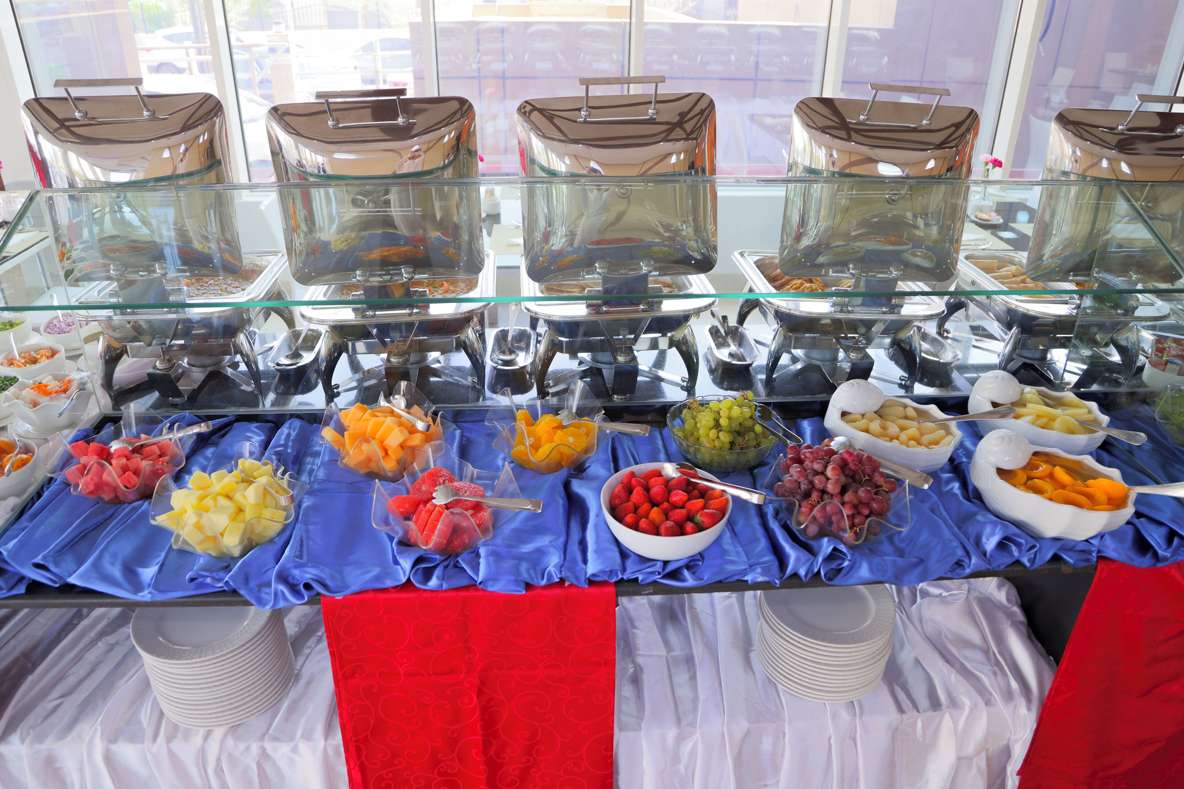 Petit déjeuner buffet (50 SAR par personne)