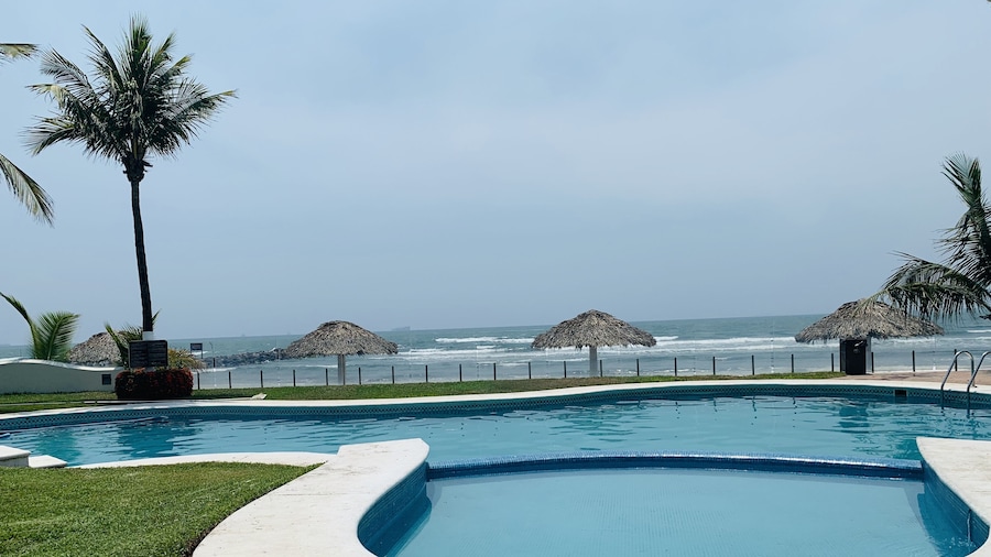 Hotel Playa Caracol