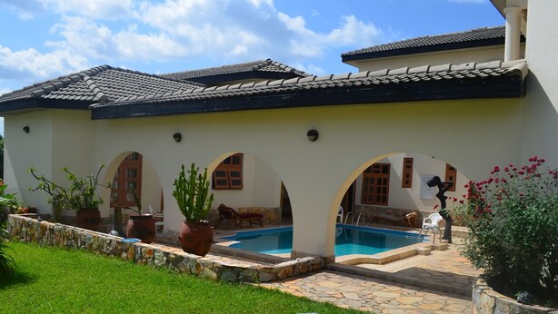 Courtyard - Villa Sanfoka (Ejisu)