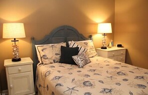 Standard Condo, 3 Bedrooms, Kitchen, Beach View (1204)