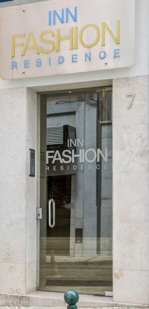 Property entrance - Inn Fashion Residence (Lisbon)