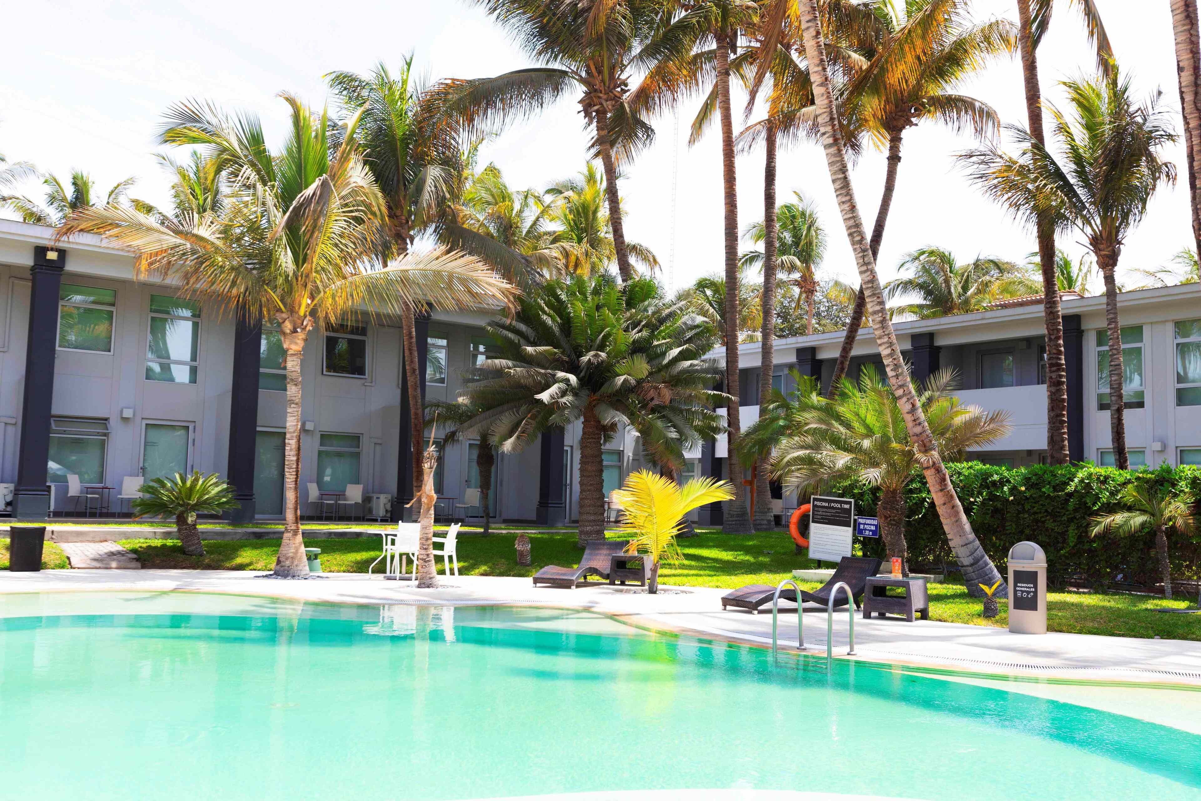 outdoor pool, pool loungers