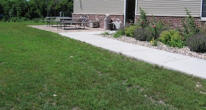 Pocahontas Inn & Suites