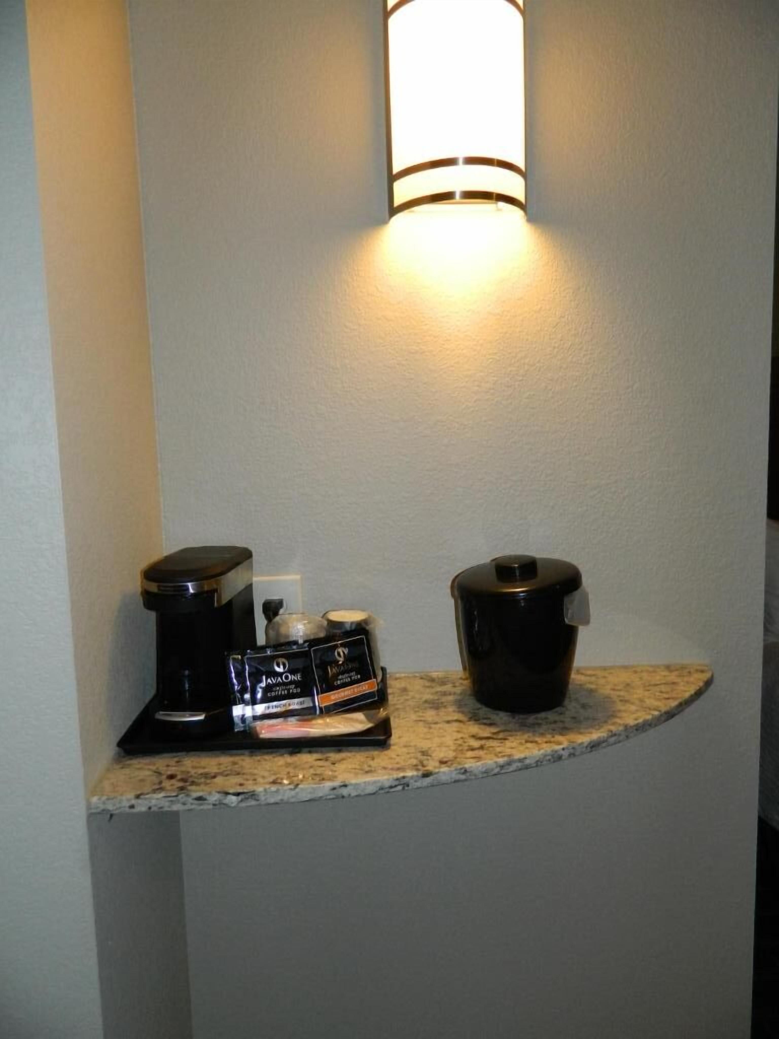 fridge, microwave, coffee/tea maker