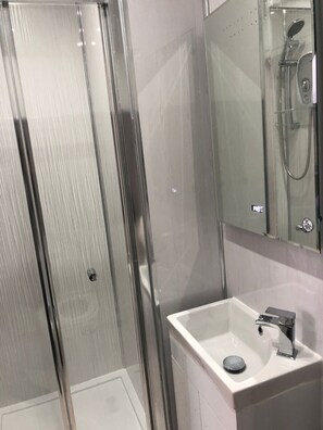 Unclassified image, 5 of 16, button - Ashfield Hotel (Huddersfield)